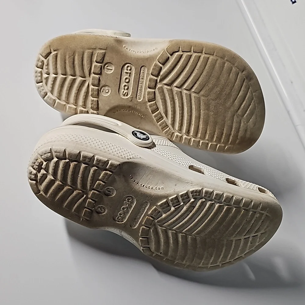 Crocs - Picture 2 of 3
